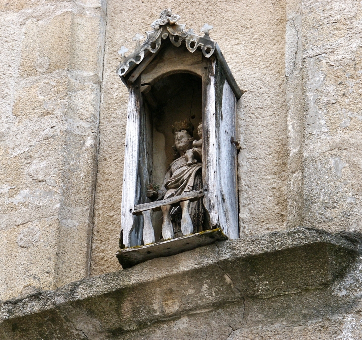 La Vierge et l'Enfant. - Eymoutiers