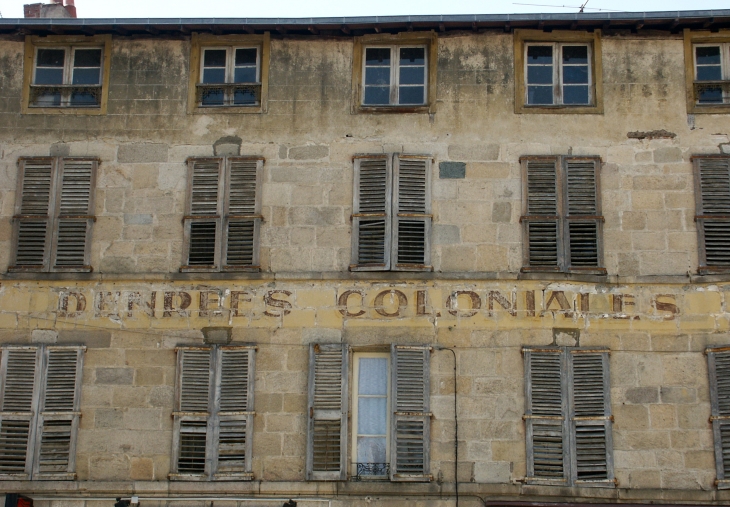 Ancien commerce. - Eymoutiers