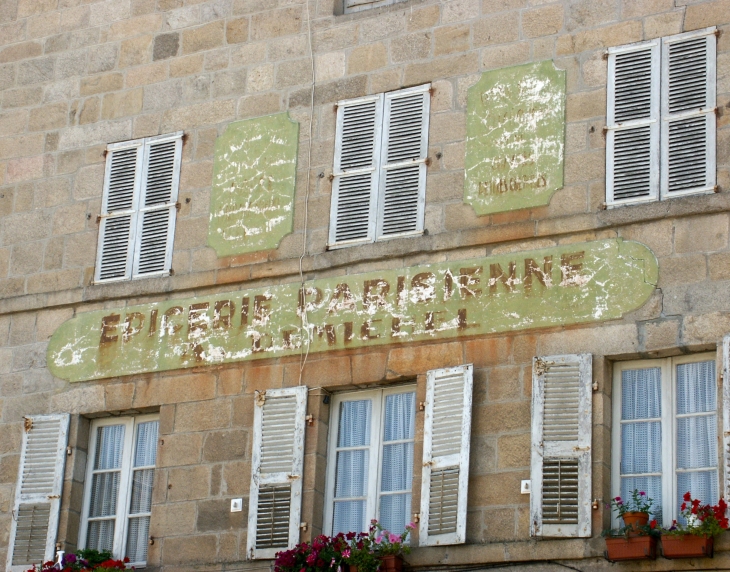 Ancien commerce. - Eymoutiers