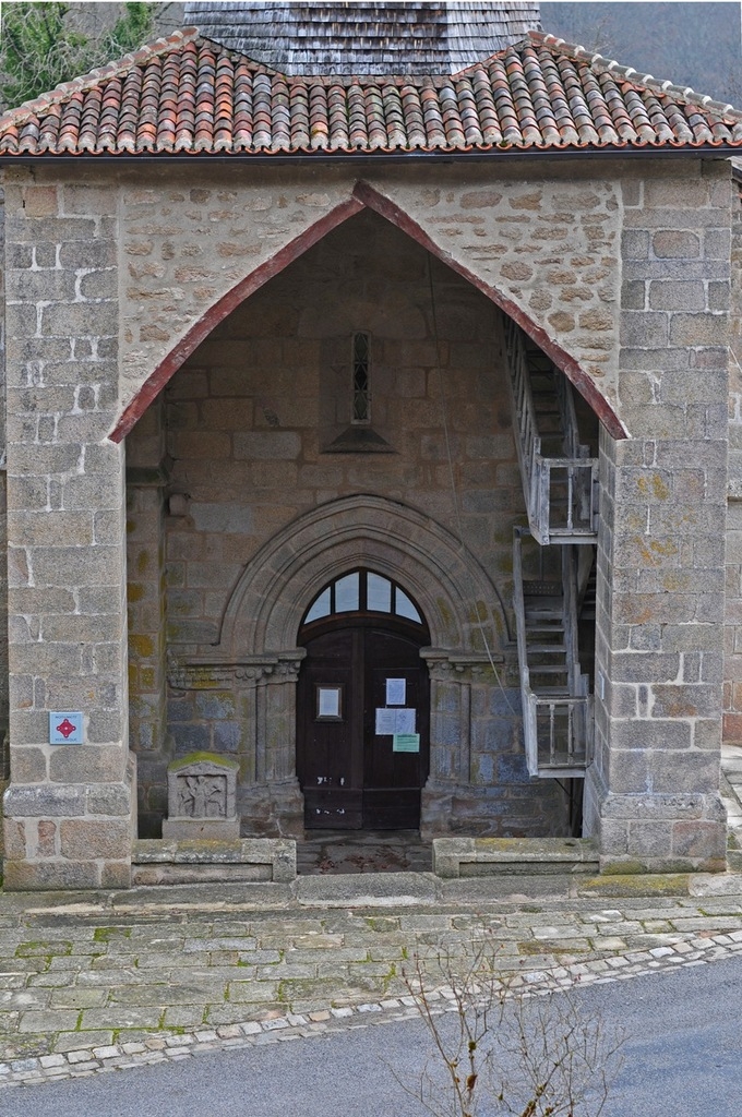 Porche de l'église - Jabreilles-les-Bordes