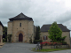 Photo précédente de Janailhac place de l'église