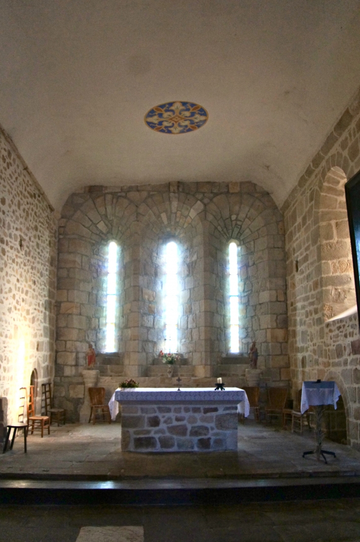 Eglise Saint Laurent : le choeur. - La Chapelle-Montbrandeix