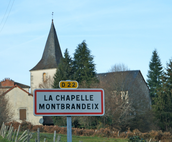 Autrefois : en 1258, le village aurait appartenu au vicomte de Limoges. - La Chapelle-Montbrandeix