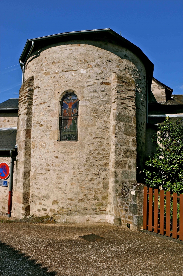  l'Eglise paroissiale de la Nativité de la très Sainte Vierge - Les Cars