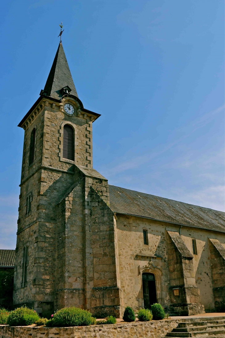  l'Eglise paroissiale de la Nativité de la très Sainte Vierge - Les Cars