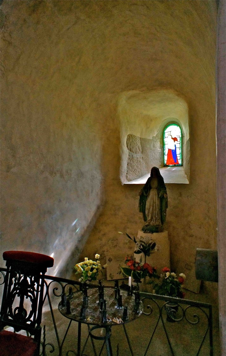  l'Eglise paroissiale de la Nativité de la très Sainte Vierge - Les Cars