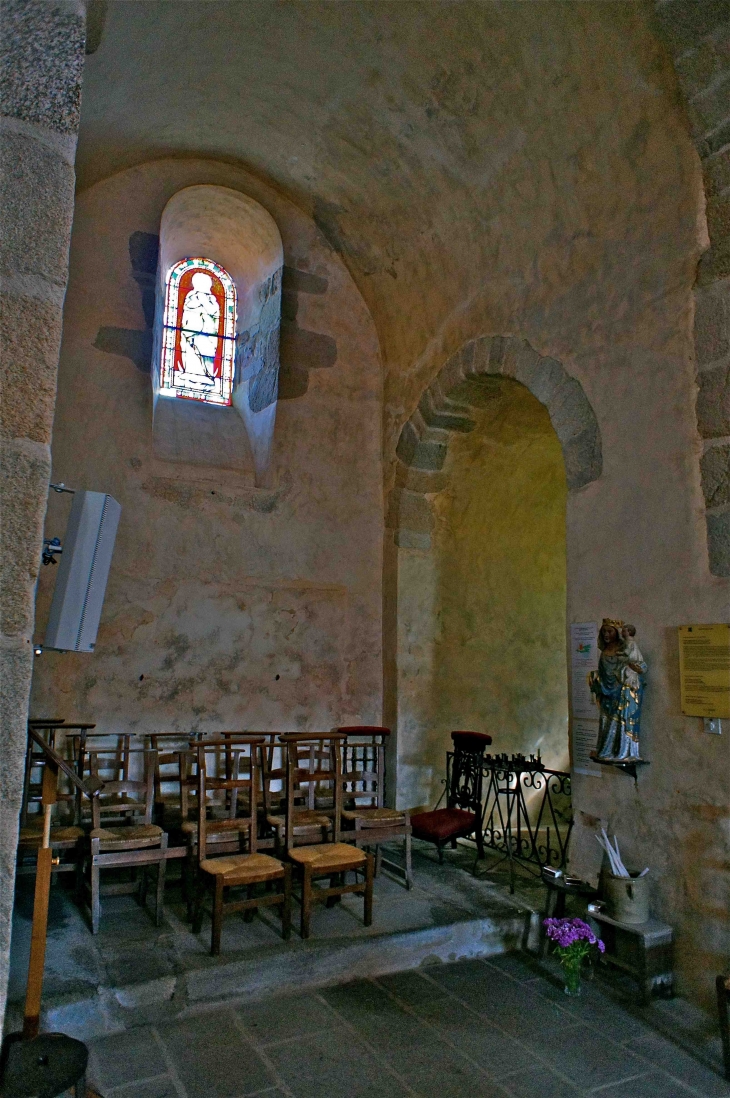  l'Eglise paroissiale de la Nativité de la très Sainte Vierge - Les Cars