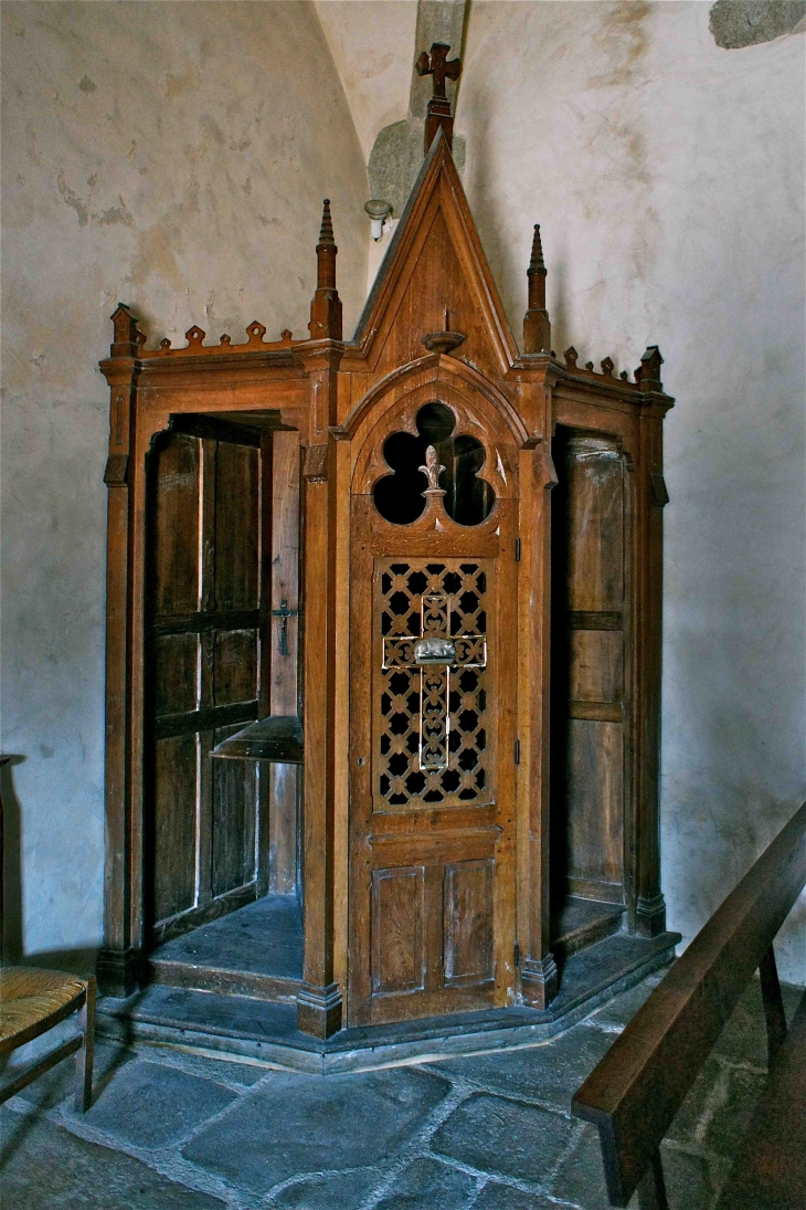  l'Eglise paroissiale de la Nativité de la très Sainte Vierge - Les Cars