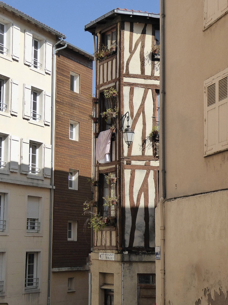 Vers la place des bancs - Limoges