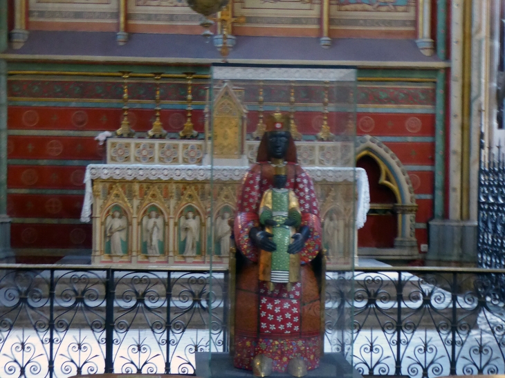 Cathédrale Saint Etienne : vierge noire - Limoges