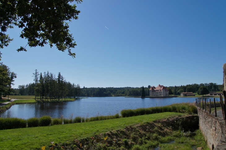 Le nouveau château de Ballerand. - Marval