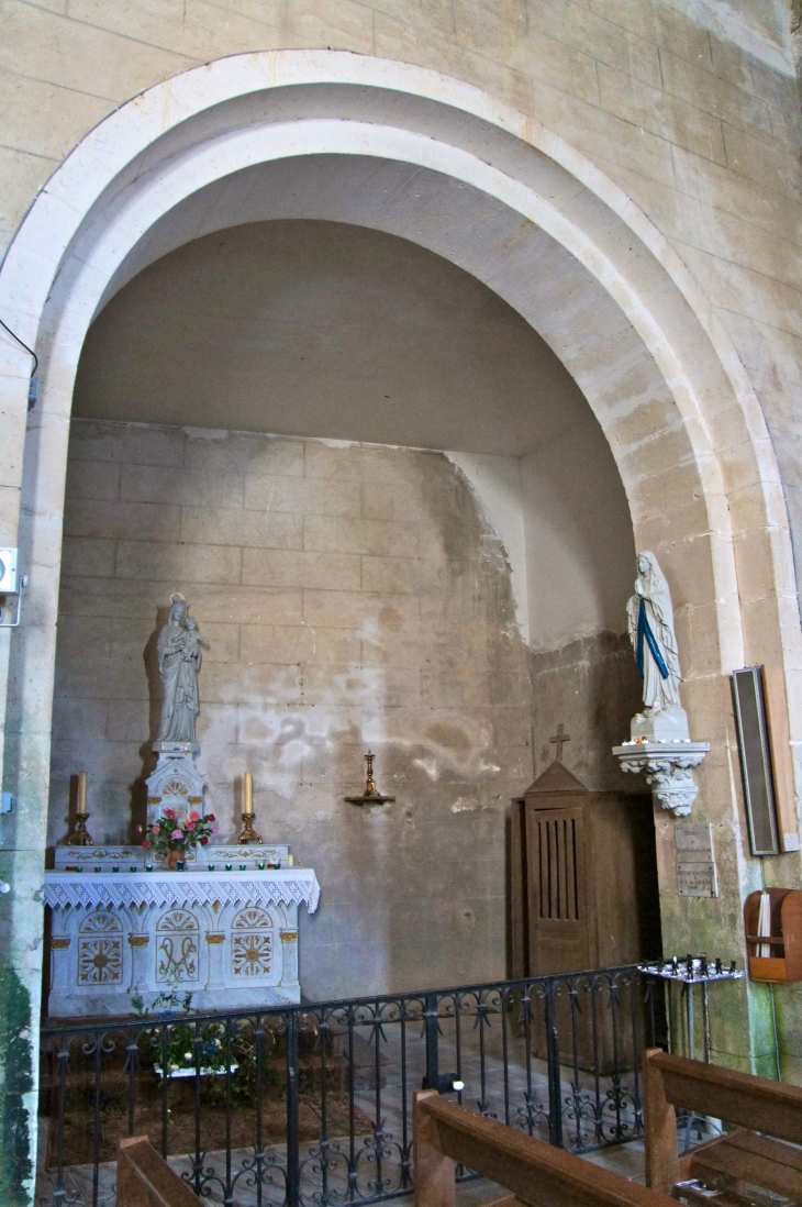 Eglise Saint-Amand, petite chapelle latérale nord. - Marval