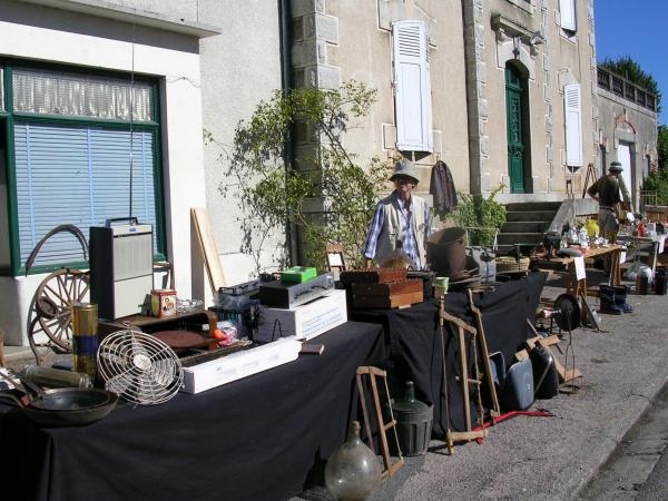 VIDE GRENIER 16 AOUT MEUZAC