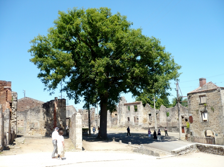 Intérieur de l'église - Oradour-sur-Glane