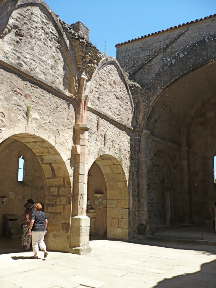 Intérieur de l'église - Oradour-sur-Glane