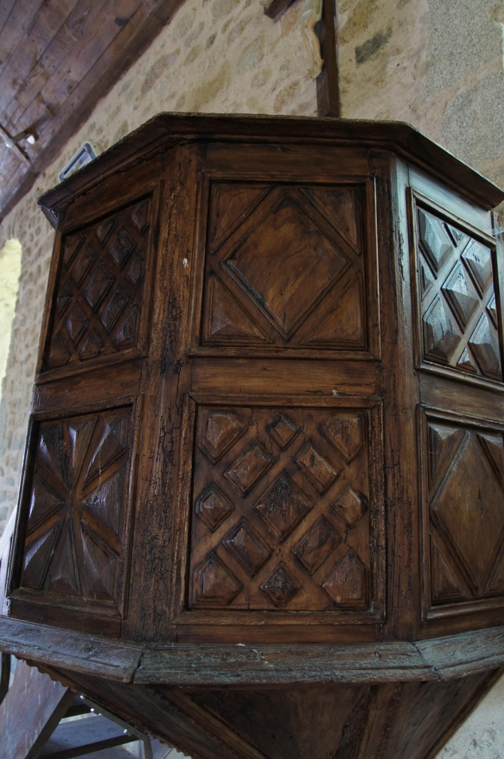 Detail-de-la-belle-chaire-a-precher-du-xviie-siecle. Eglise Saint-Cloud. - Pensol