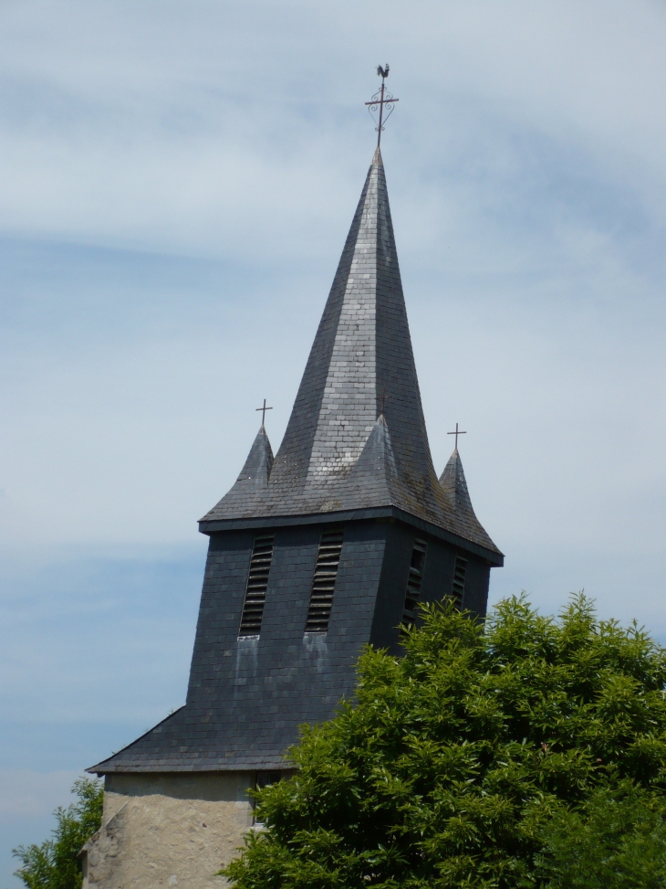 Clocher de l'église de Lastours. - Rilhac-Lastours