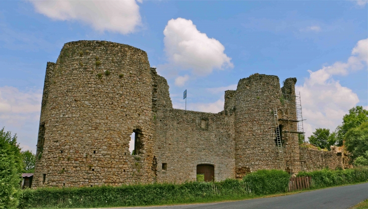 Le château de Lastours - Rilhac-Lastours