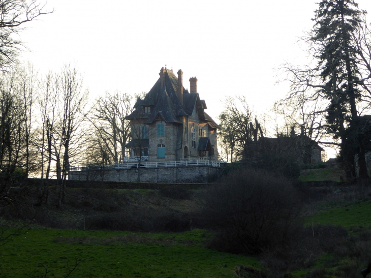 Château de Coise - Saint-Jouvent