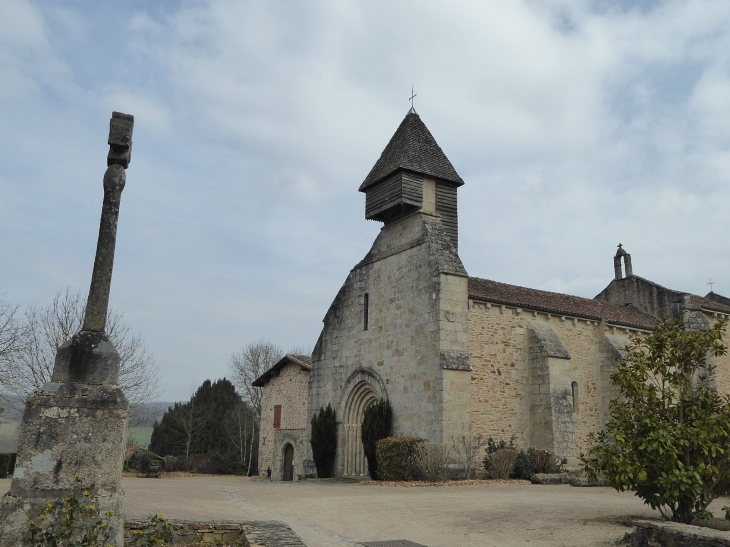 L'église - Saint-Martin-de-Jussac