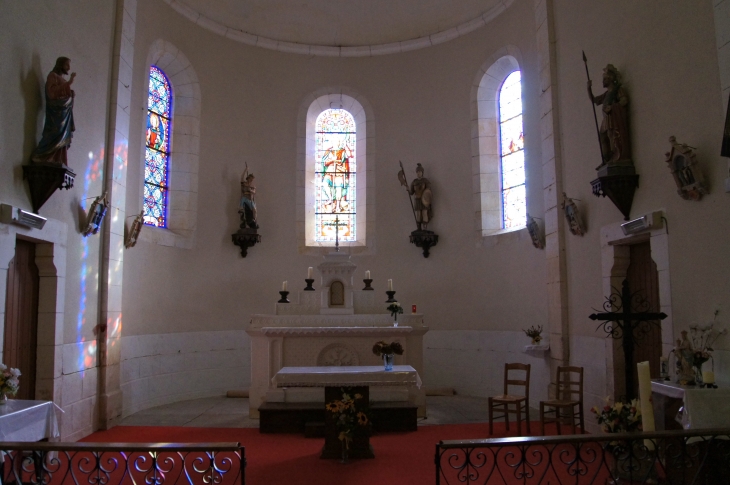 Le choeur de l'église Saint Maurice. - Saint-Maurice-les-Brousses