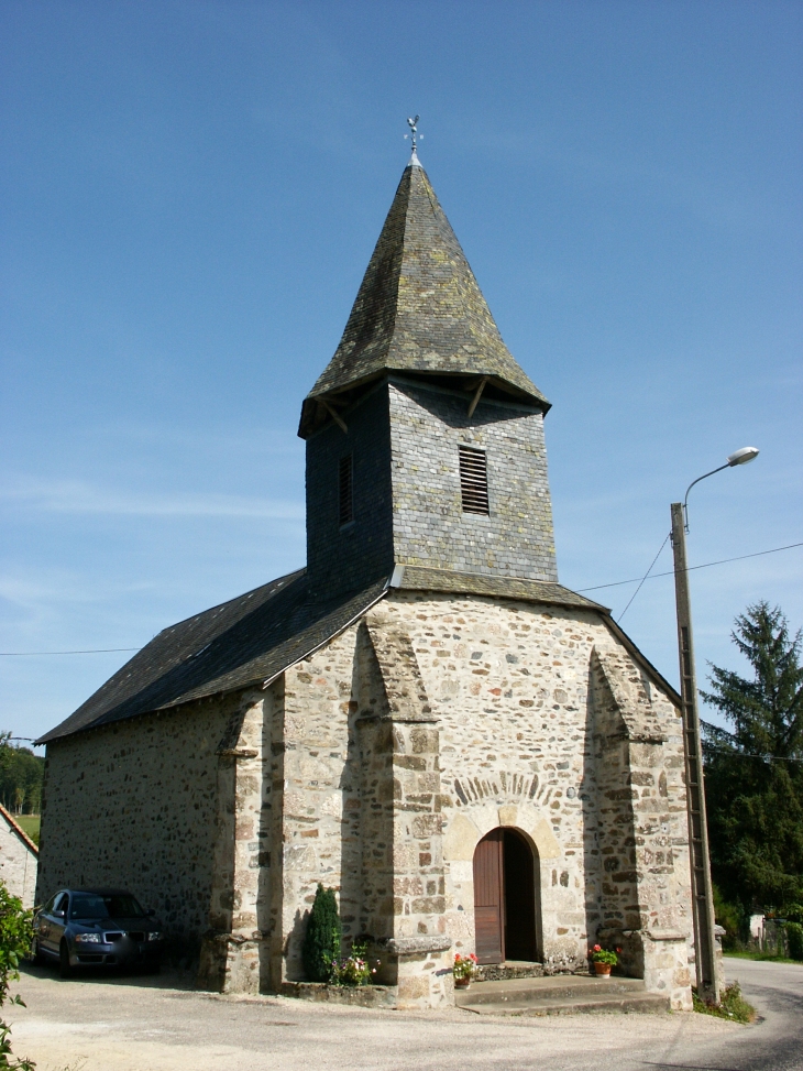 Eglise de la Nativité de la Sainte Vierge, origine XIIe, XIXe. - Surdoux