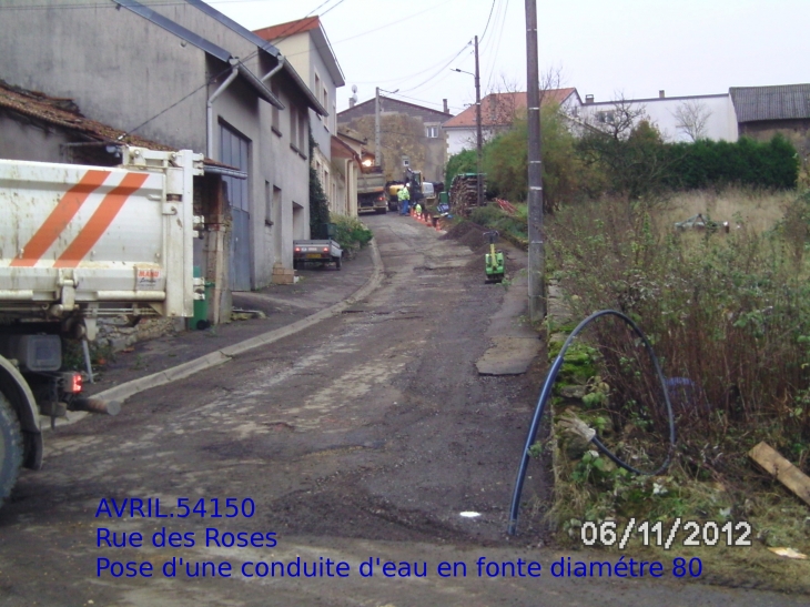 Rue des Roses, nouvelle conduite d'eau - Avril