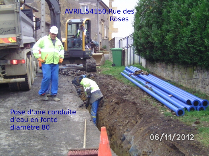 Rue des Roses, nouvelle conduite d'eau - Avril