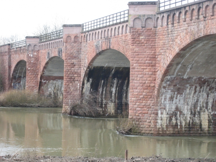 Pont Rouge - Blainville-sur-l'Eau