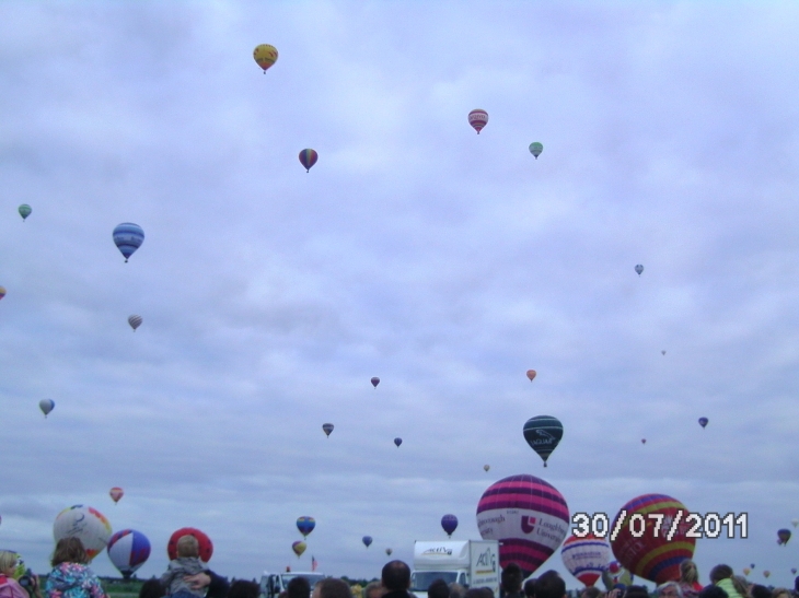 Envol des ballons - Chambley-Bussières