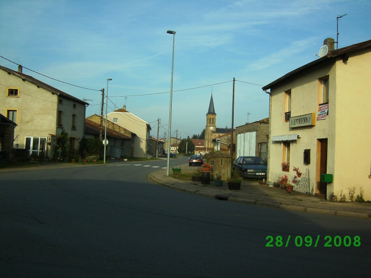 Rue principale - Fléville-Lixières