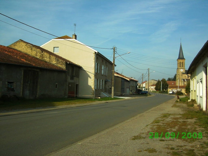 Rue principale - Fléville-Lixières