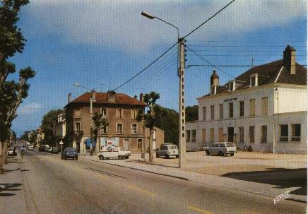 Place de l'hôtel de ville - Jarny