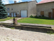 fontaine devant les maisons