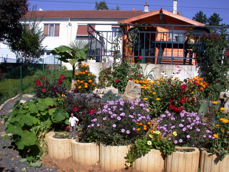 Notre jardin fleuri - Lay-Saint-Christophe