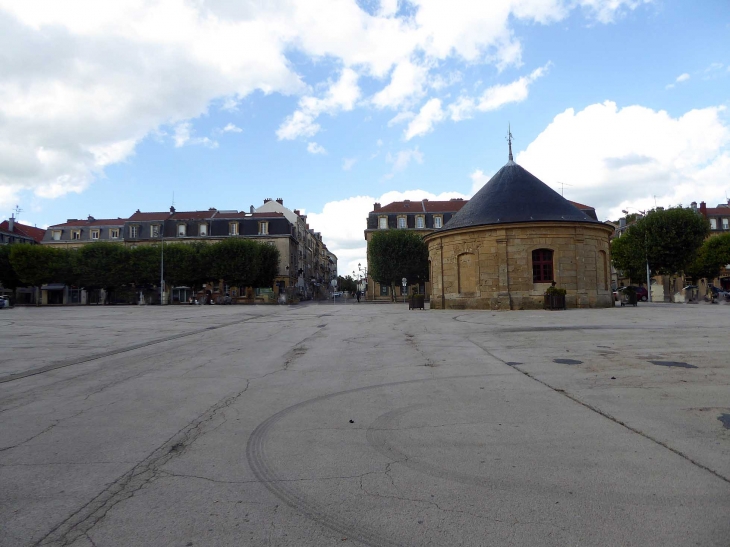 Citadelle Vauban : la place d'Armes - Longwy