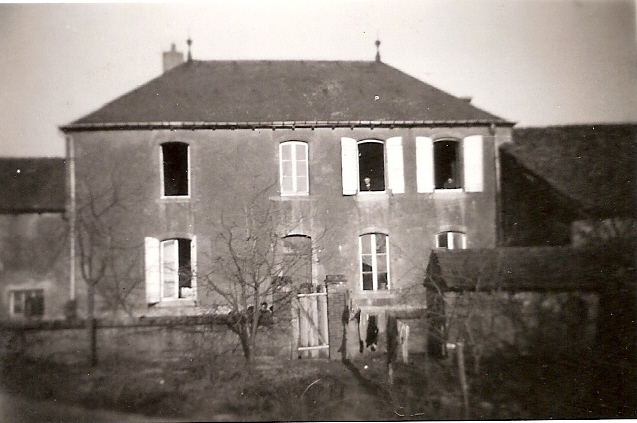 Ecole vue coté jardin - Mouaville