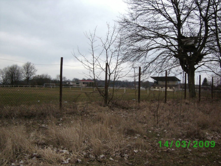 Le stade de foot-ball - Moutiers