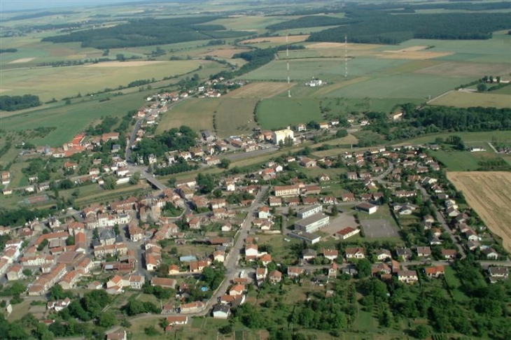 Vue aerienne de Nomeny