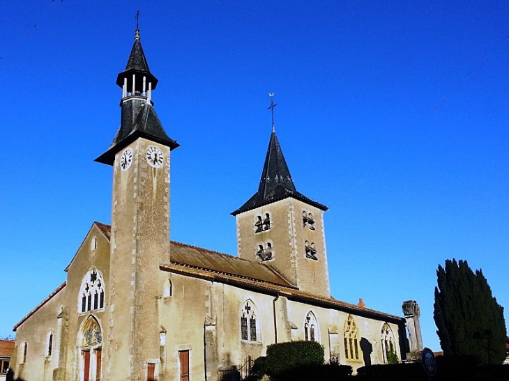 Les tours de l'église - Nomeny