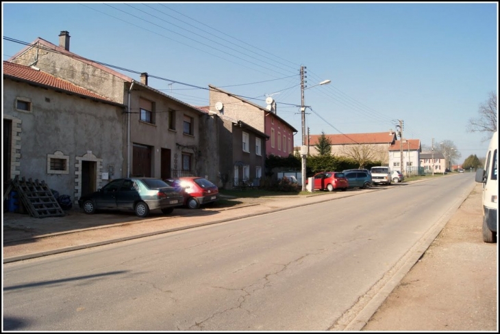 UNE RUE - Sancy