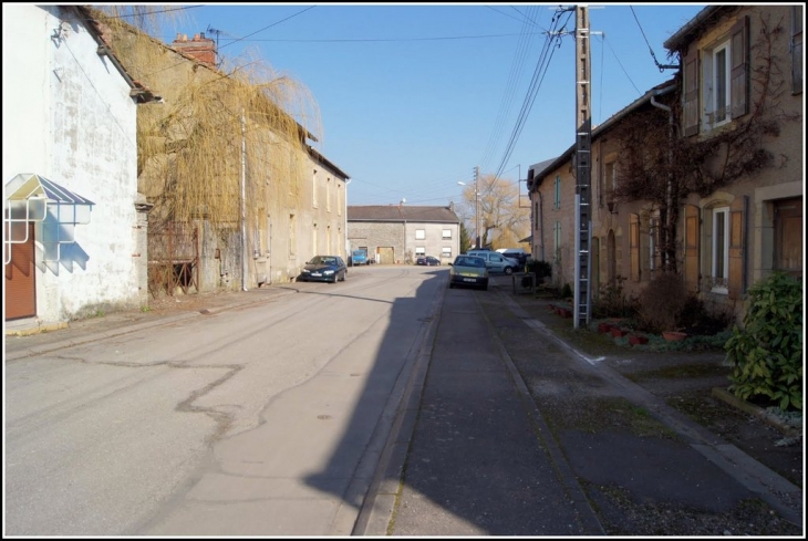 RUE DES HEROS - Sancy