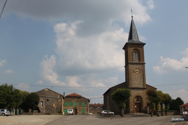 Place de l'Eglise - Trieux