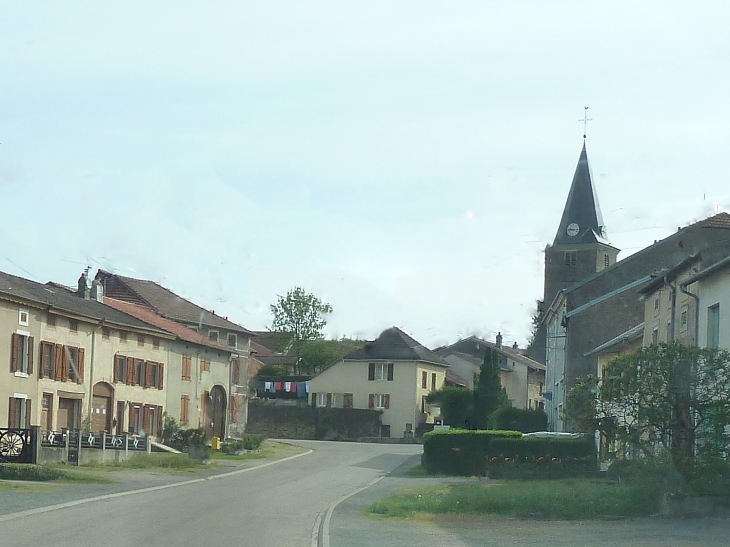 Dans le village - Vacqueville