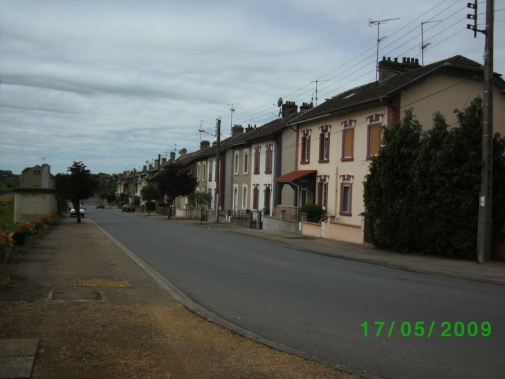 Rue du G de Gaulle - Valleroy