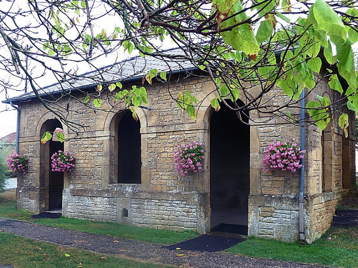 Le lavoir - Viviers-sur-Chiers