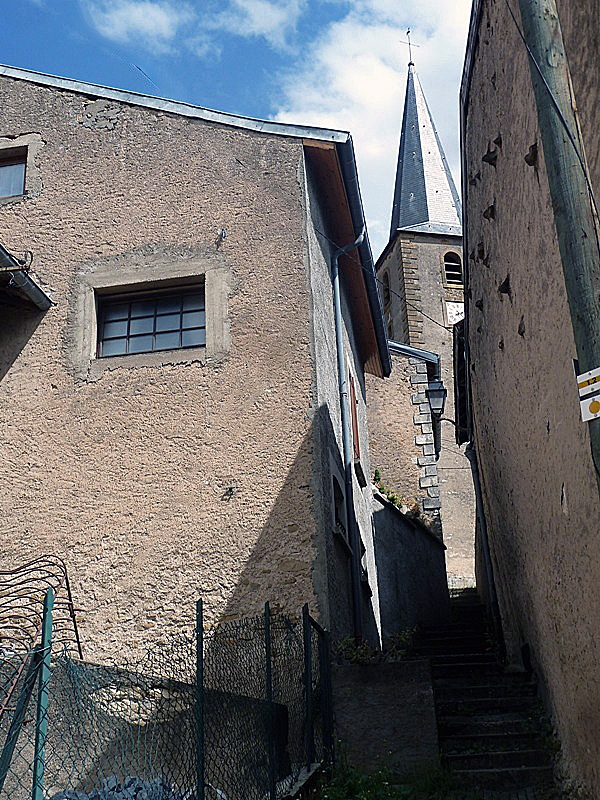 Montée vers l'église - Waville