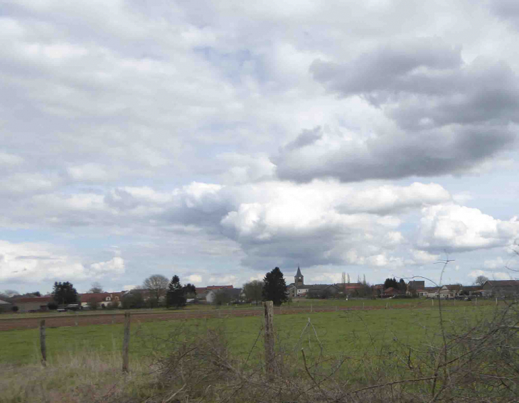 Vue sur le village - Amel-sur-l'Étang