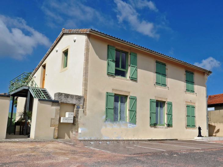 La mairie - Autrécourt-sur-Aire