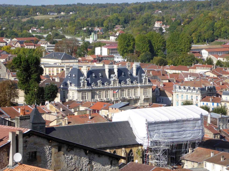 Belvédère des Grangettes : vue sur la ville basse Préfecture et chapelle Sainte Croix - Bar-le-Duc